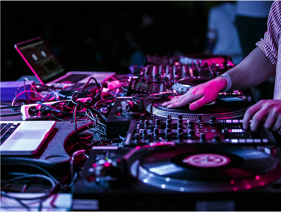 dj-img